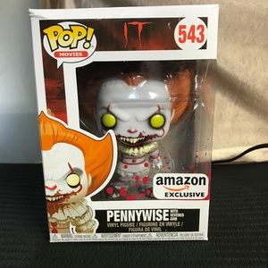 Funko Pop #543 Pennywise with Severed Arm Amazon